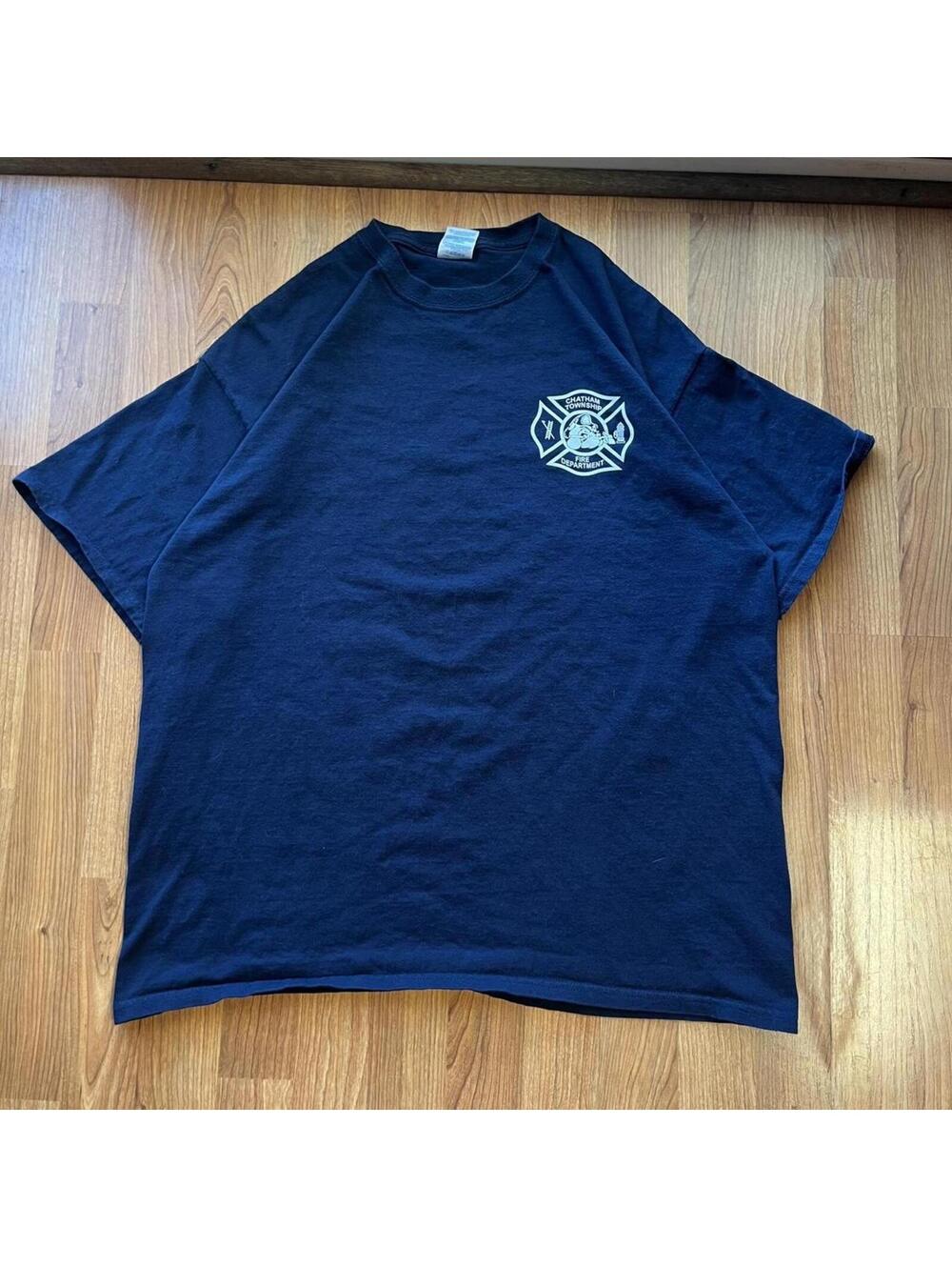 Vintage fire fighter graphic tee | size XL